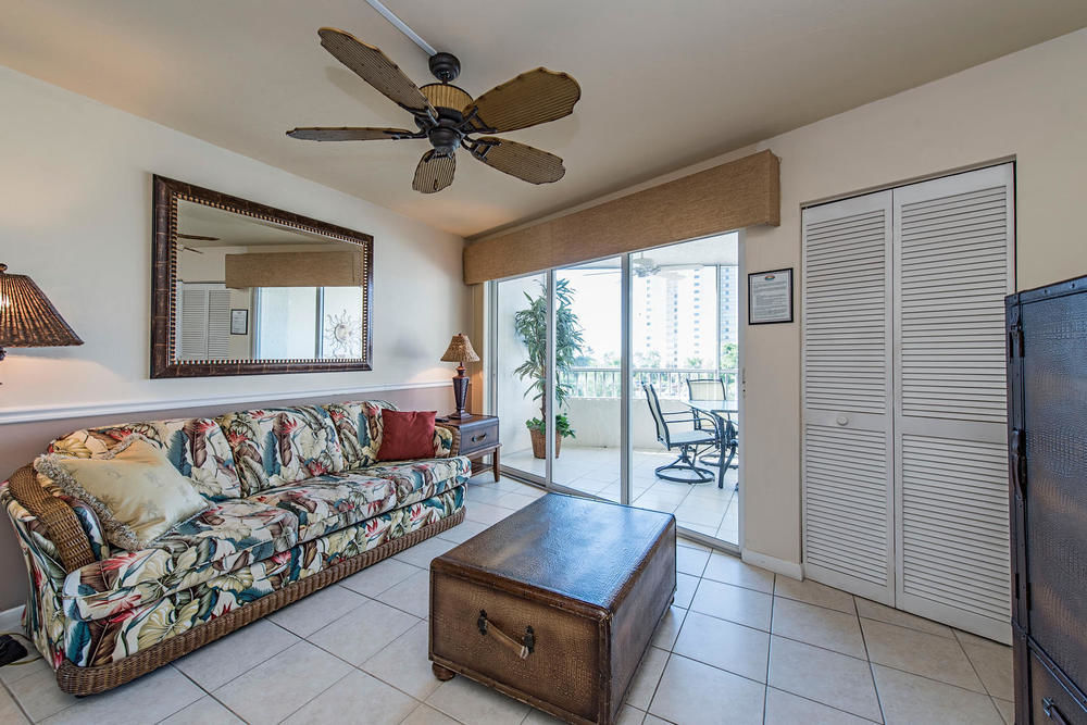 Marco Beach Vacation Suites Caxambas 外观 照片