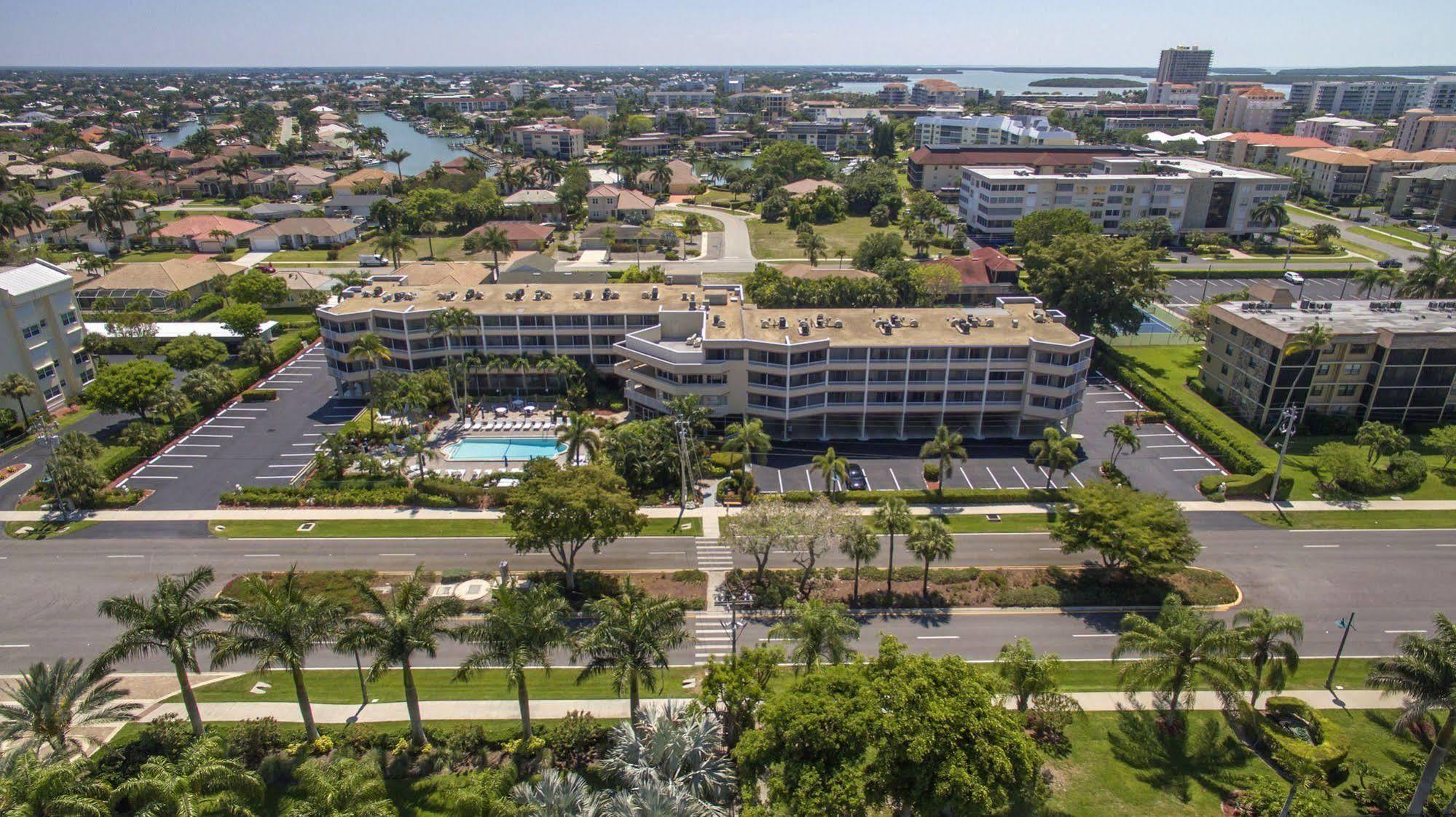 Marco Beach Vacation Suites Caxambas 外观 照片