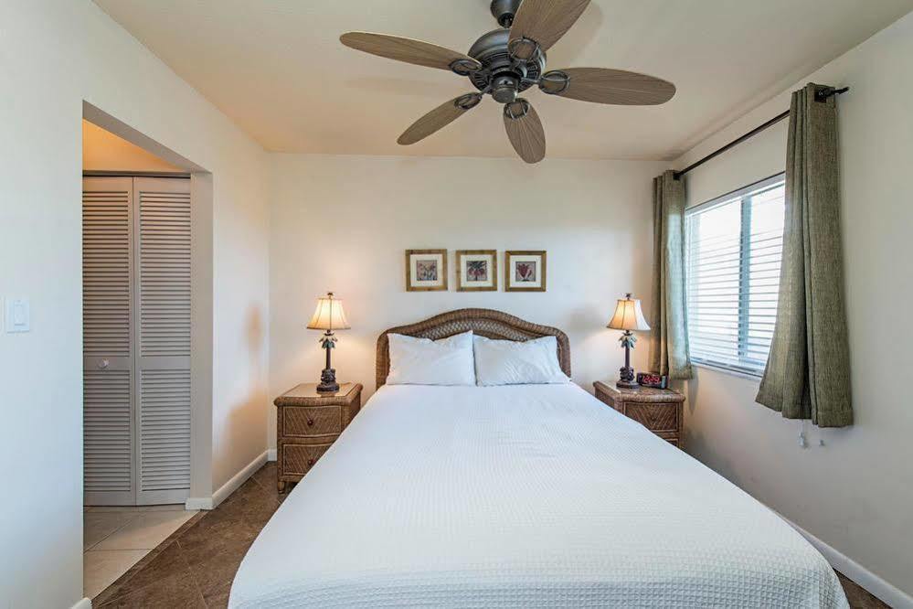 Marco Beach Vacation Suites Caxambas 外观 照片